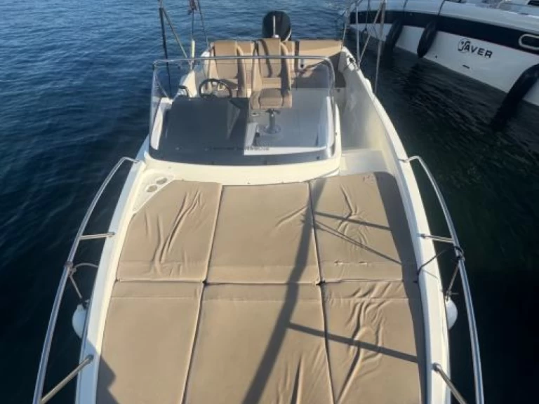 Boot mieten Rab günstig Activ 675 Sundeck