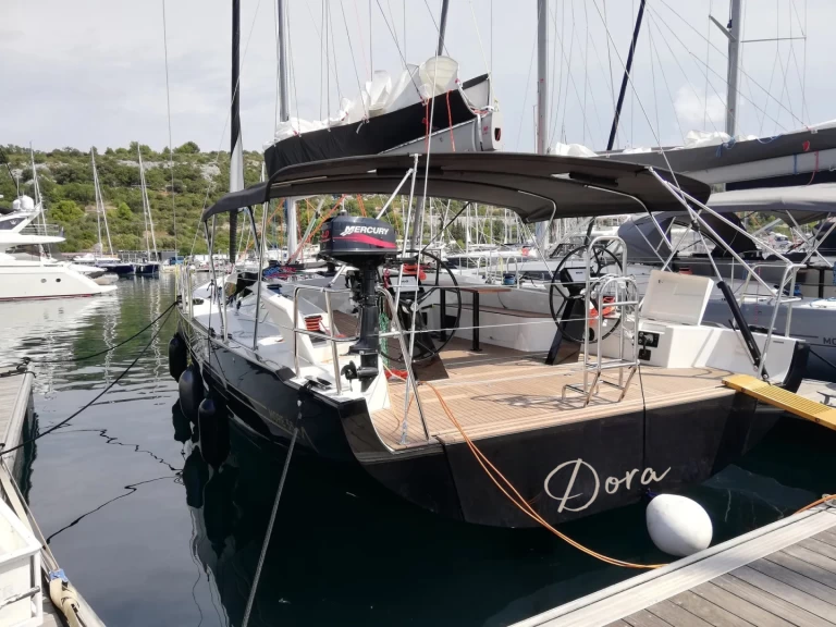 Segelboot mit oder ohne Skipper More Boats mieten in Seget Donji
