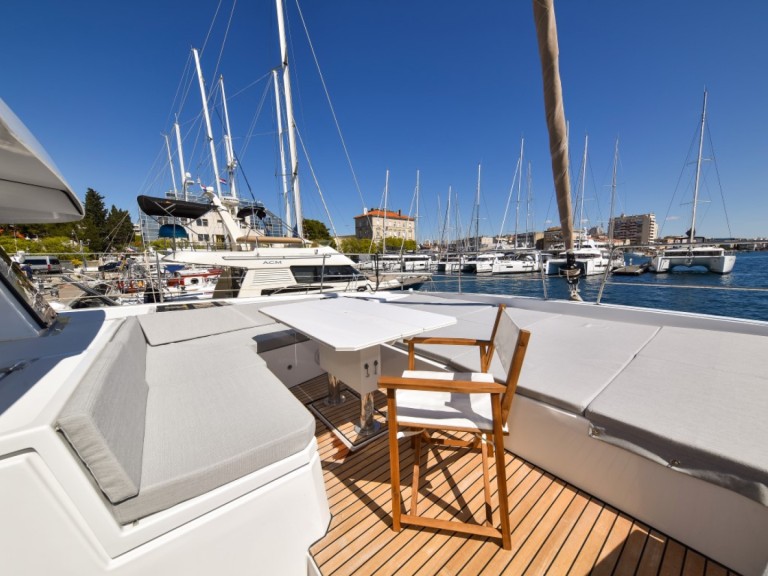 Katamaran mieten in Zadar zum besten Preis