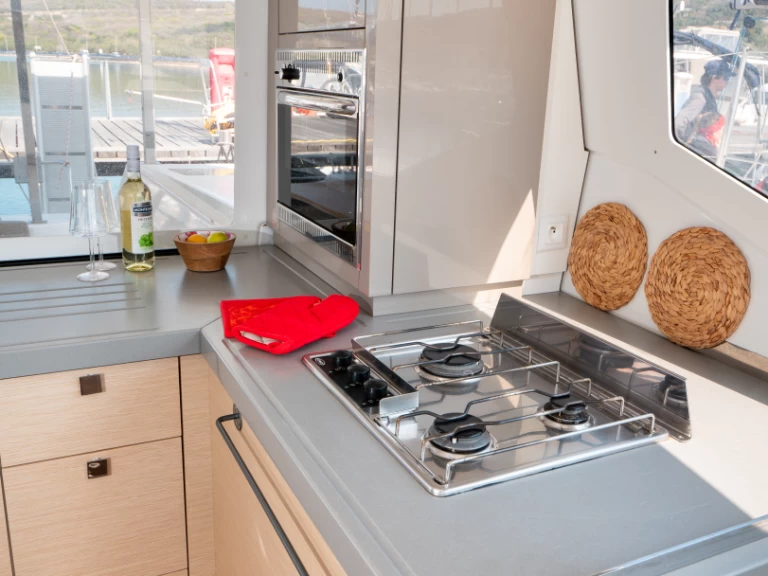 Bootsverleih Fountaine Pajot Lucia 40 Punat Samboat