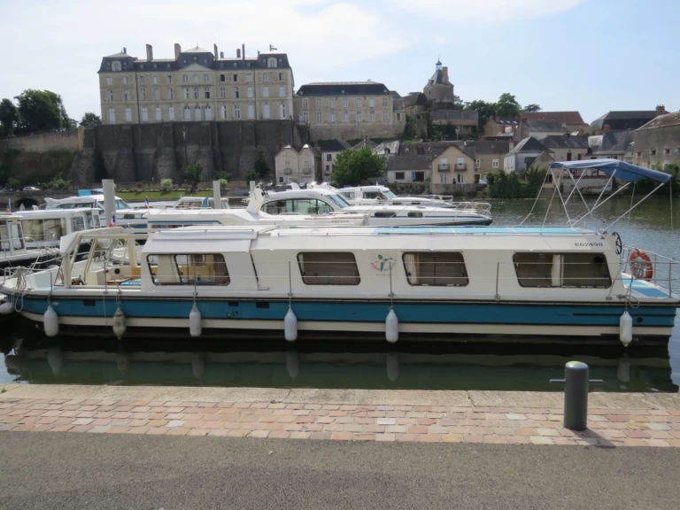 YachtCharter in Sablé-sur-Sarthe - Nicols Yacht Classic Groupe 6-11 p. auf SamBoat