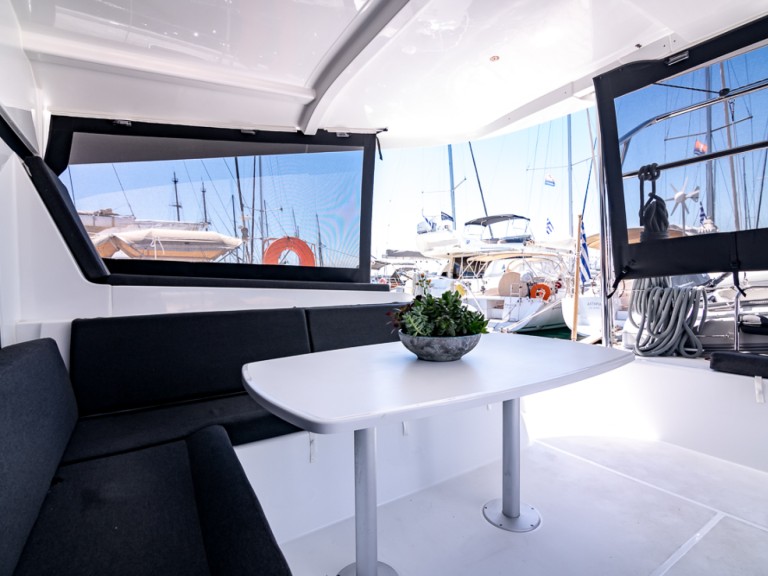 Katamaran mieten in Toúrlos zum besten Preis