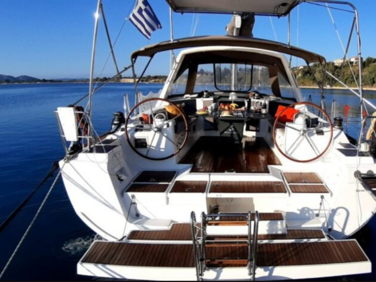 YachtCharter in Pálairos - Bénéteau Oceanis 45 auf SamBoat
