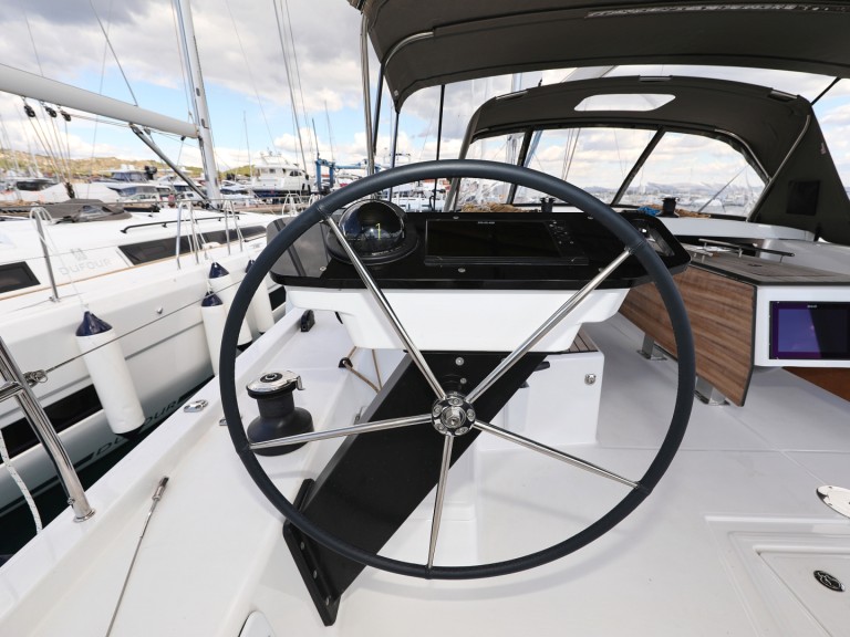 YachtCharter in Šibenik - Dufour Dufour 470 auf SamBoat