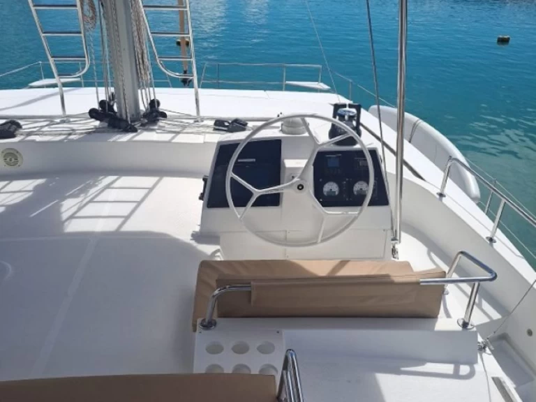 Boot mieten Praslin Island günstig Bali 4.8