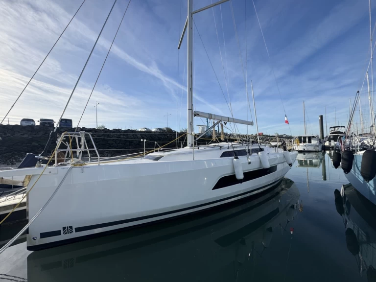 Ein Dufour Dufour 37 mieten in La Rochelle