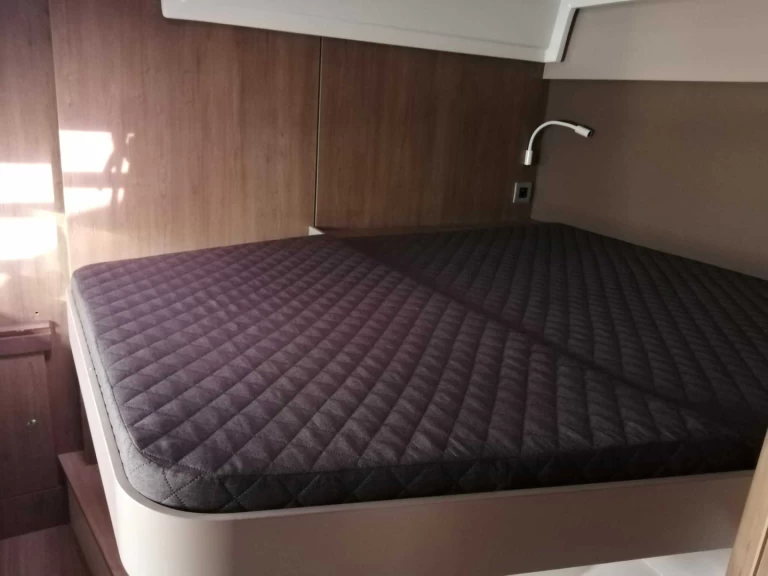 Boot mieten Cagliari günstig Bali Catspace Voile