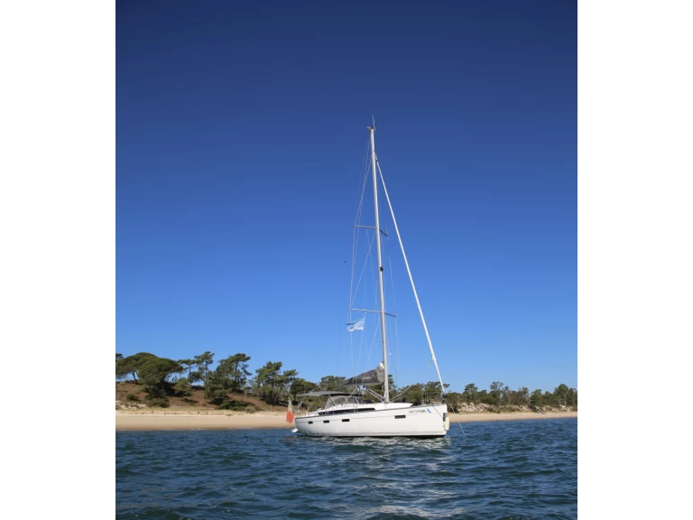 Ein Bavaria Bavaria 41 Cruiser Style mieten in Belém