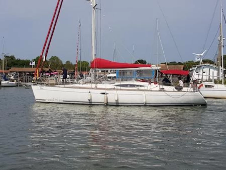 Ein Alliaura-Marine FEELING 44 DI mieten in Quiberon