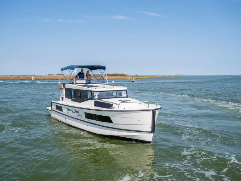 Vermietung Hausboot Balt-Yacht mit Führerschein