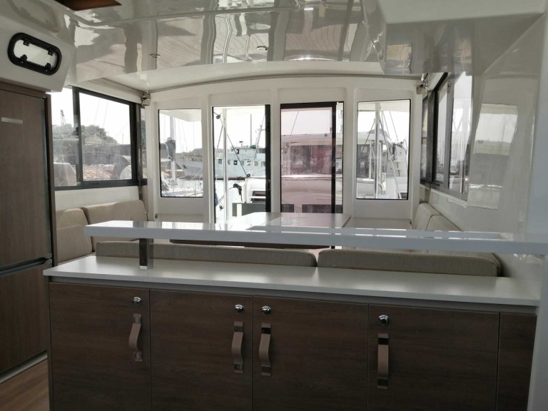 Katamaran mit oder ohne Skipper Bali mieten in Cagliari