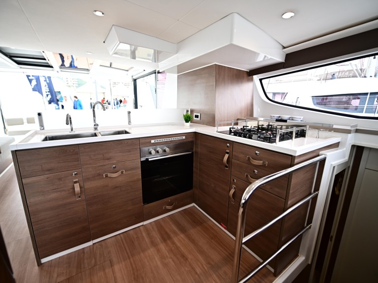 Katamaran mieten in Furnari zum besten Preis