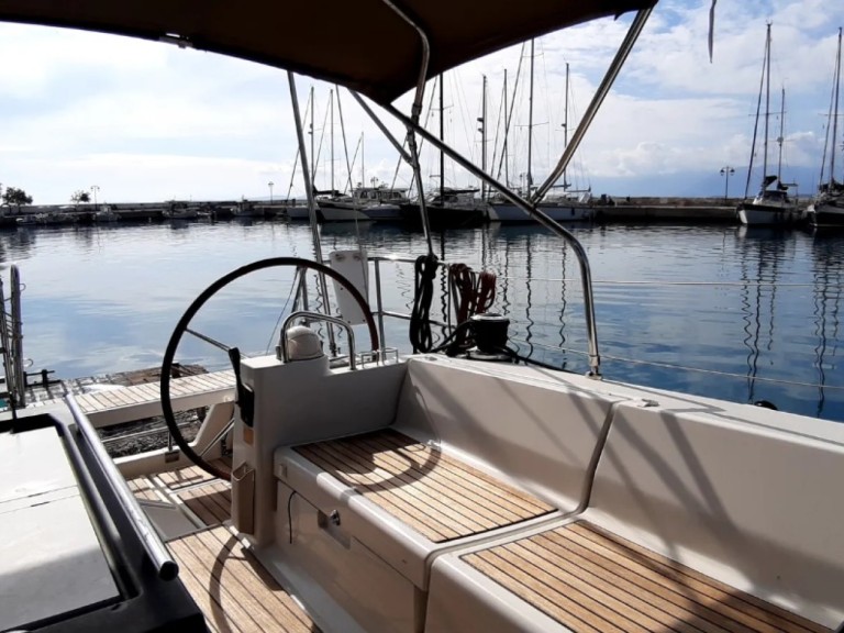 Vermietung Segelboot Bénéteau mit Führerschein