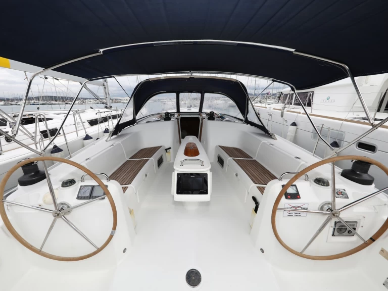 Vermietung Segelboot Bénéteau mit Führerschein