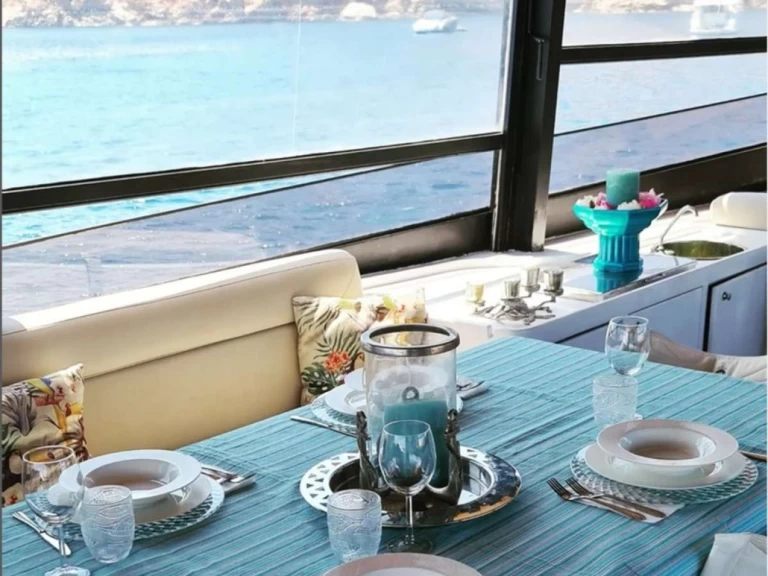 Vermietung Yacht Posillipo technema  mit Führerschein