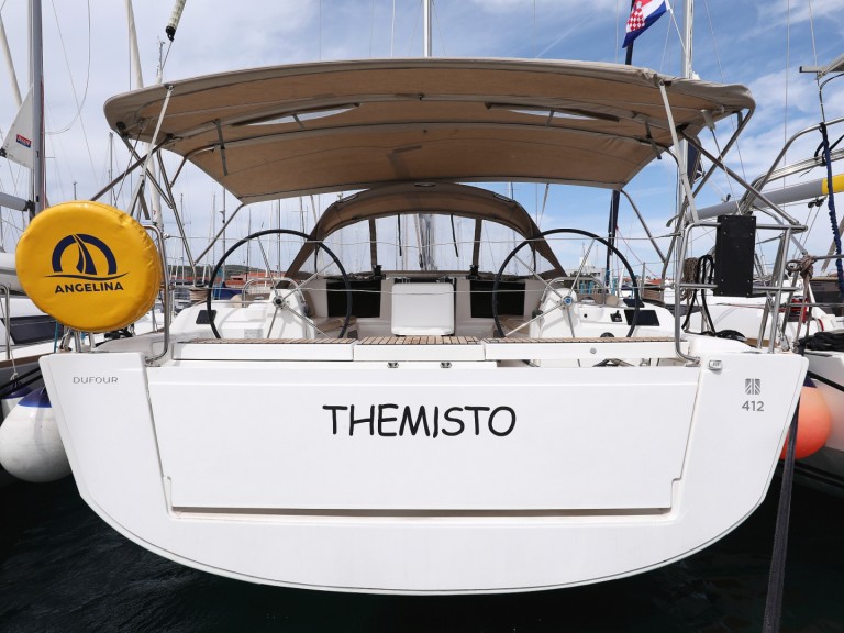 Ein Dufour Dufour 412 Grand Large mieten in Trogir