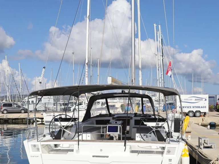 Bootsverleih Dufour Dufour 530 Trogir Samboat