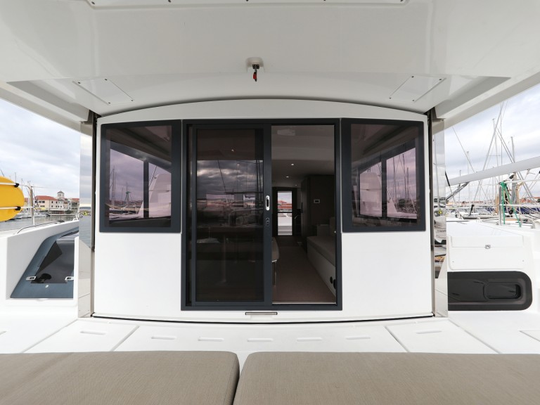 Katamaran mieten in Trogir zum besten Preis