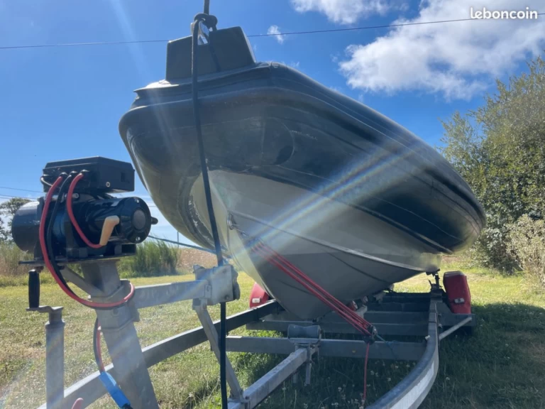 Ein Valiant DR 750 Fishing mieten in Baden