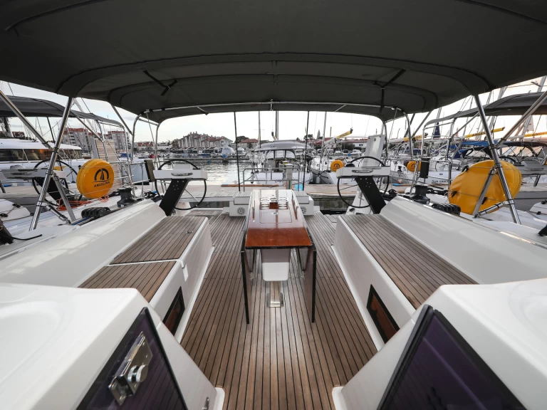 Boot mieten Trogir günstig Dufour 470