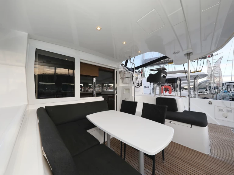 Boot mieten Biograd na Moru günstig Lagoon 40