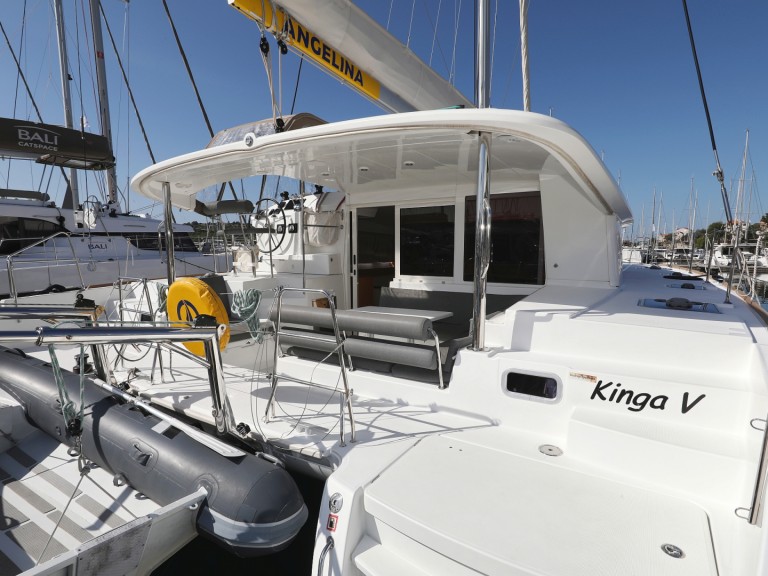 YachtCharter in Šibenik - Lagoon Lagoon 400 S2 auf SamBoat