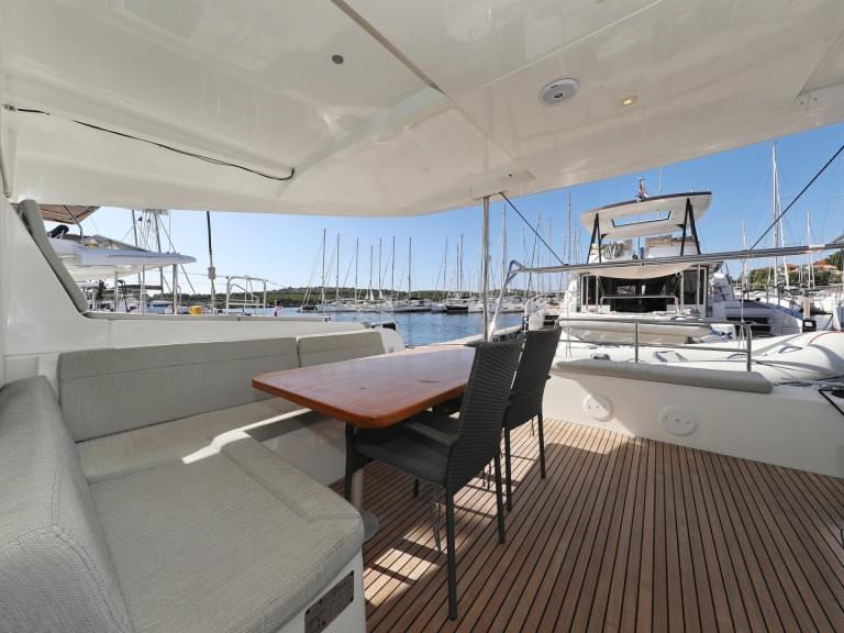 Katamaran mit oder ohne Skipper Lagoon mieten in Sveti Filip i Jakov