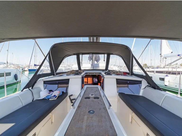 Boot mieten Ávdira günstig Dufour 430