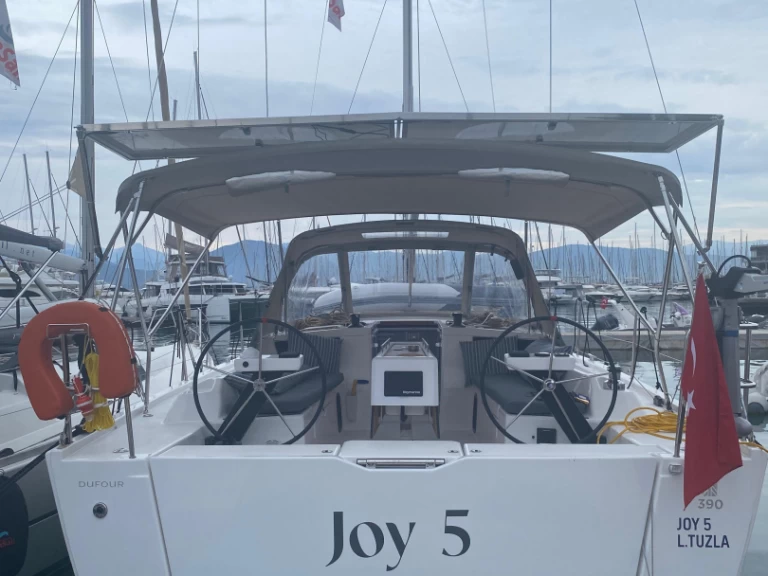 YachtCharter in Marmaris - Dufour Dufour 390 auf SamBoat