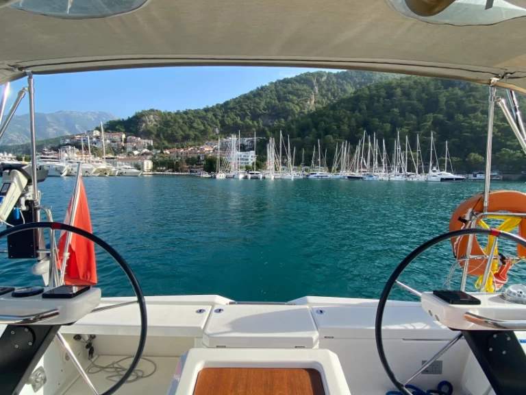 Ein Dufour Dufour 390 mieten in Marmaris