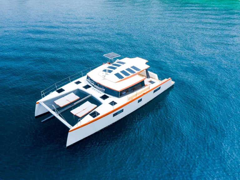 Motorboot mit oder ohne Skipper Luna mieten in Split