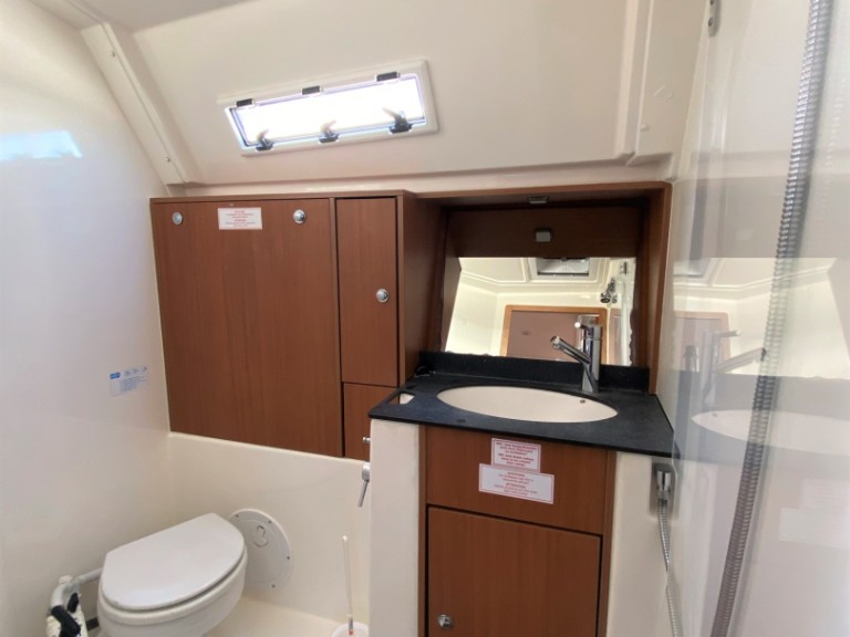 Ein Bavaria Bavaria 40 mieten in Sukošan