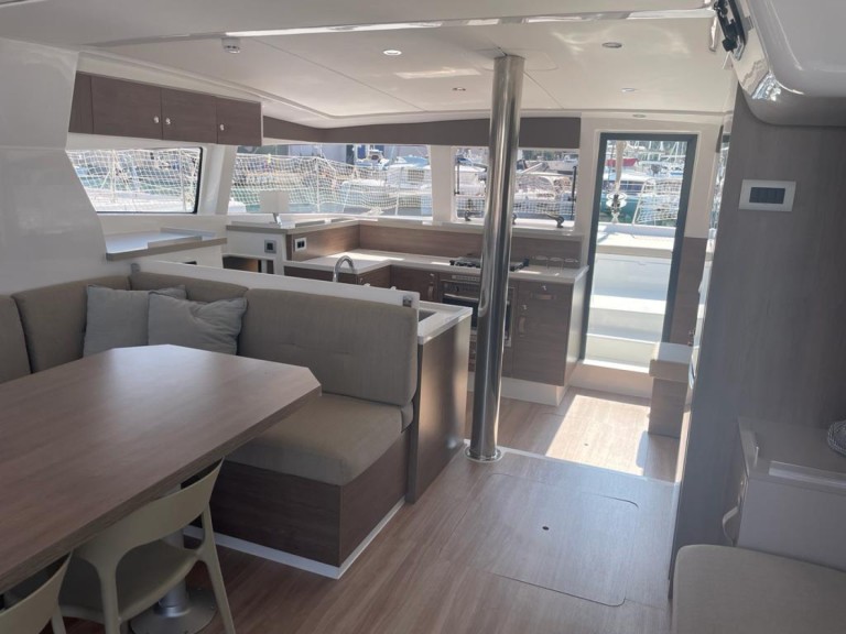 Vermietung Katamaran Bali mit Führerschein