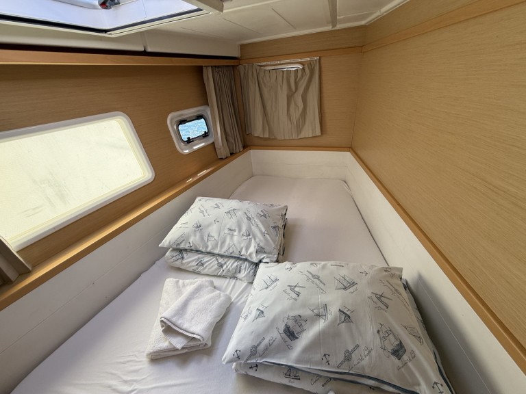 Ein Lagoon Lagoon 39 mieten in Lavrion