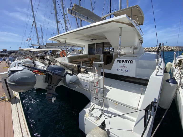 Ein Fountaine Pajot Lucia 40 mieten in Ibiza Town
