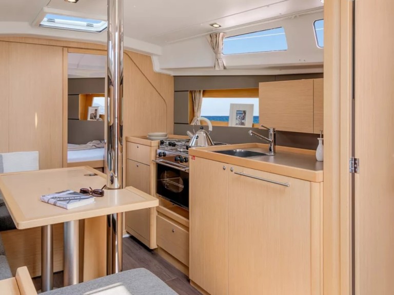 Bénéteau Oceanis 35 mieten Marmaris