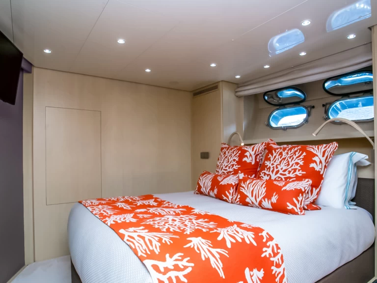 Yacht mieten in Órmos Bay zum besten Preis