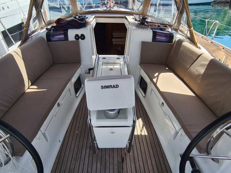 Ein Jeanneau Sun Odyssey 409 mieten in Marmaris (district)