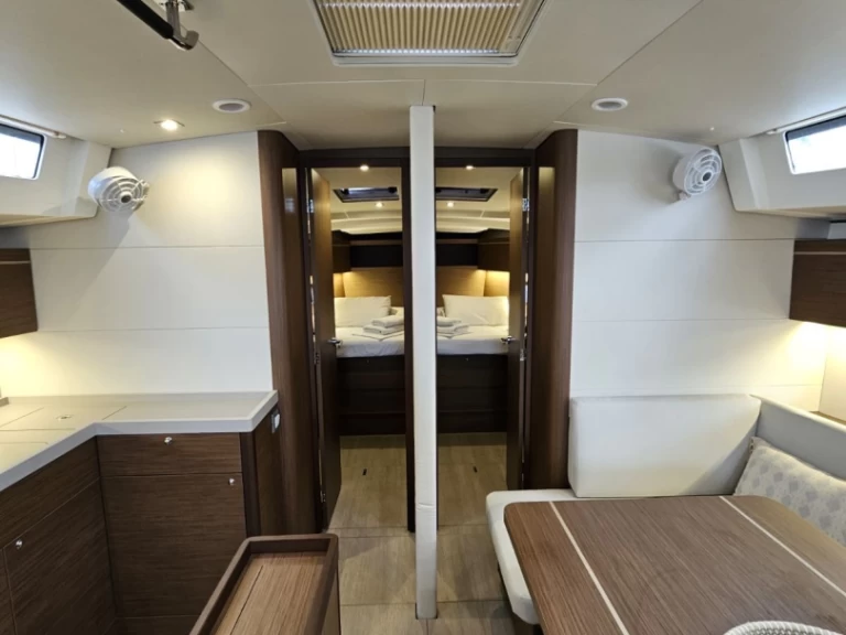 Ein Bénéteau Oceanis 46.1 mieten in Rhodos