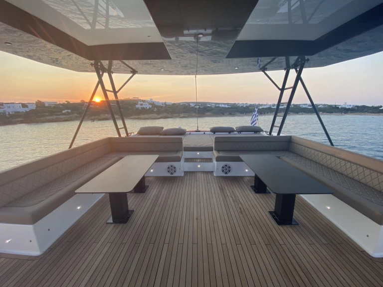 Ein  Moon Yacht 60 LUX mieten in Lavrion