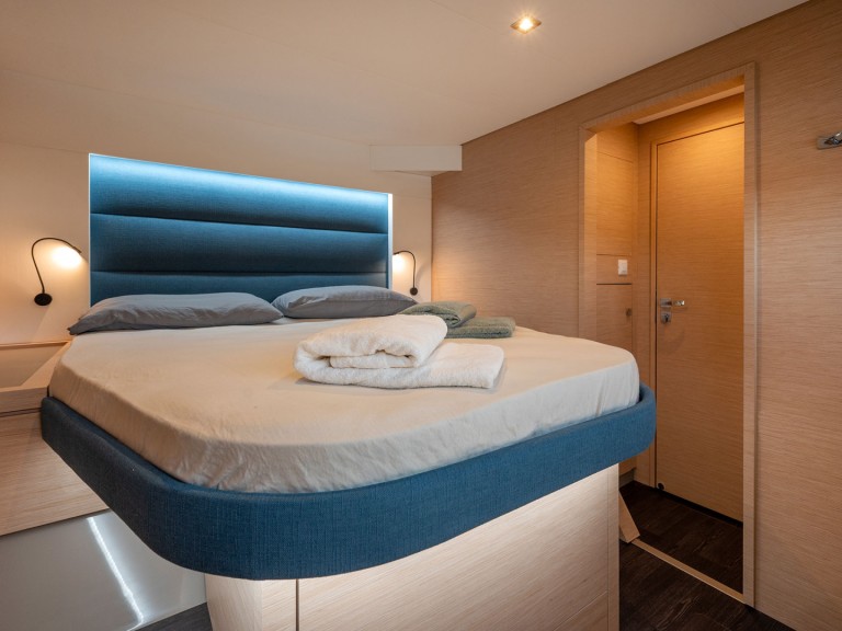 Ein Fountaine Pajot Tanna 47 mieten in Castellammare di Stabia