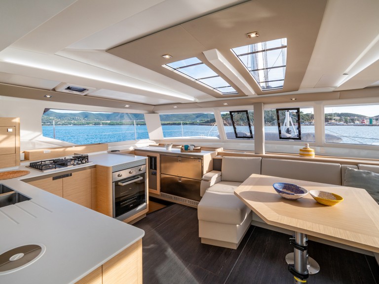 Katamaran mit oder ohne Skipper Fountaine Pajot mieten in Cannigione di Arzachena