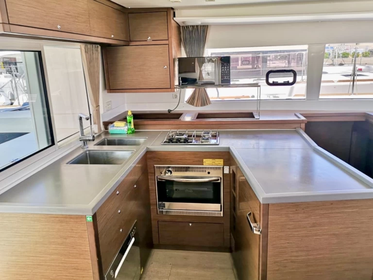 Vermietung Katamaran Lagoon mit Führerschein