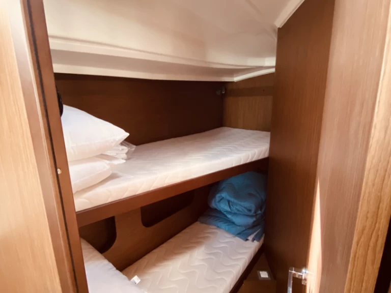 Ein Bénéteau Oceanis 40.1 mieten in Lefkáda