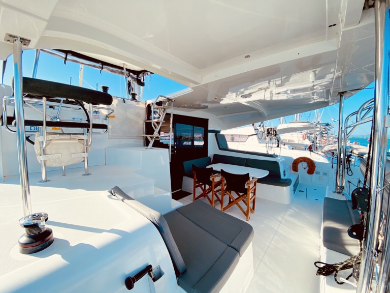 Boot mieten Lefkáda günstig Lagoon 42