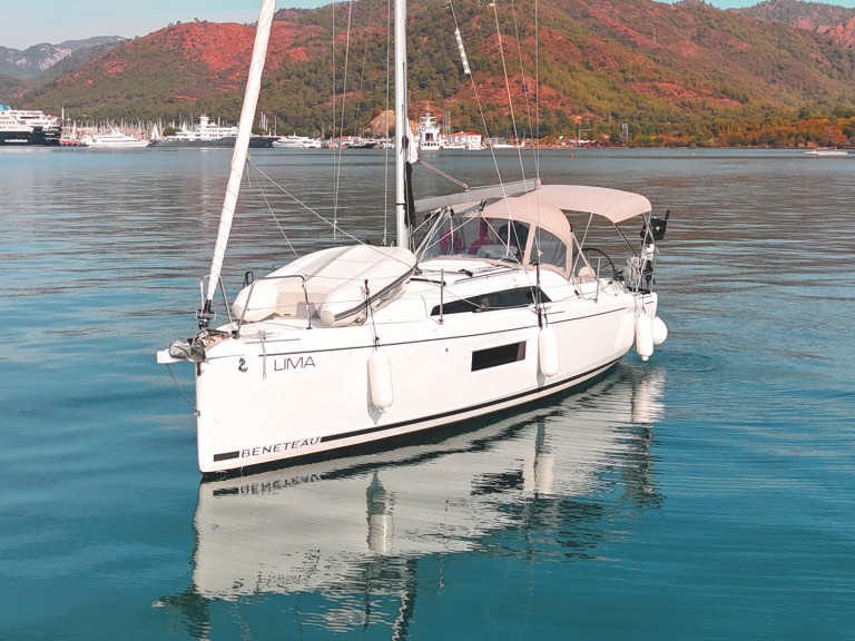 Ein Bénéteau Oceanis 30.1 mieten in Marmaris