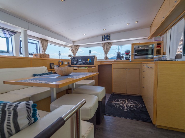 Lagoon Lagoon 400 S2 mieten Volos