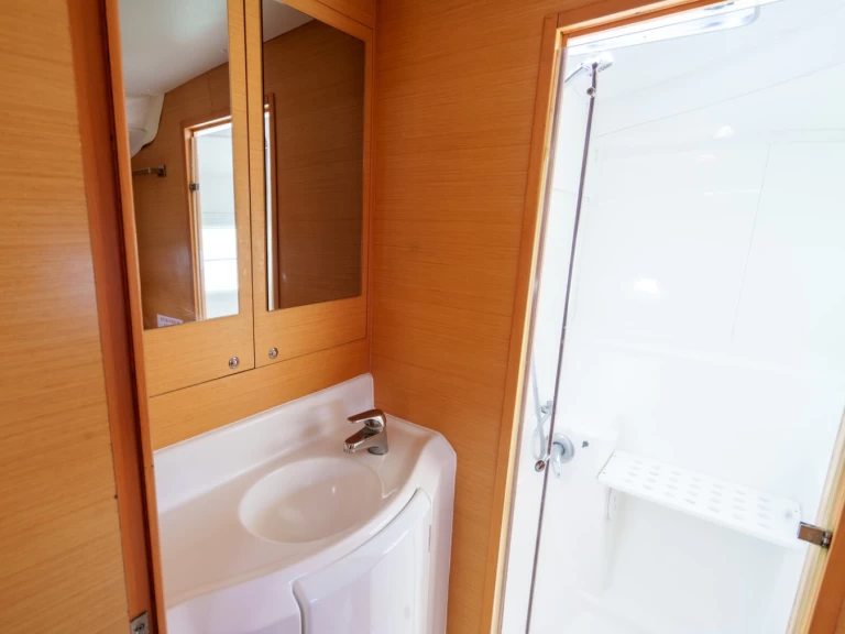 YachtCharter in Fa'anui - Lagoon Lagoon 380 S2 auf SamBoat