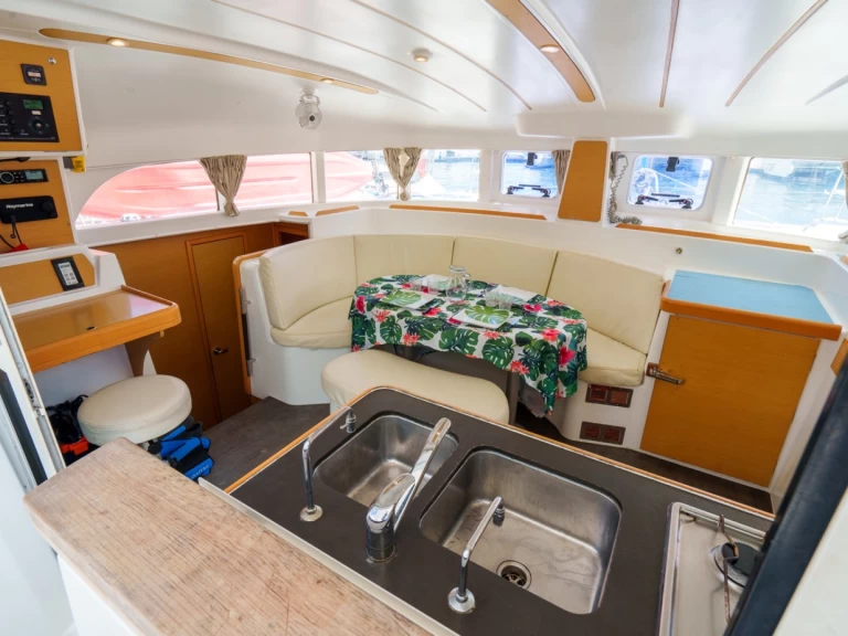 YachtCharter in Raiatea - Lagoon Lagoon 380 S2 auf SamBoat