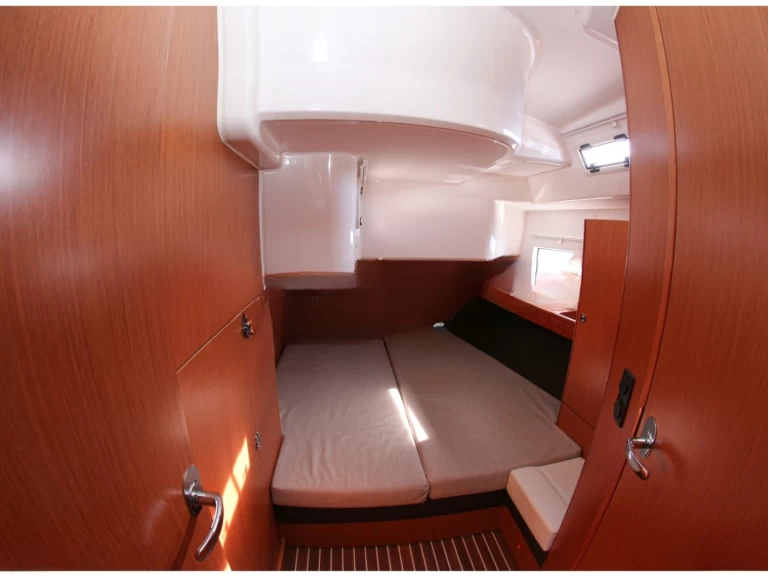 Segelboot mit oder ohne Skipper Bavaria mieten in Olbia